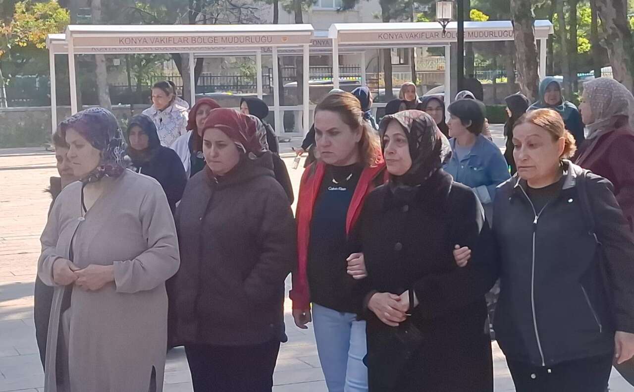 Konya’da yürek yakan veda! Kahvehanede öldürülen İbrahim Aktaş toprağa verildi 11